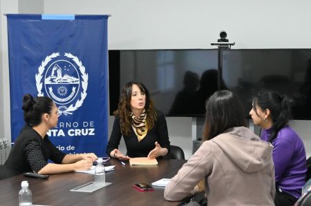 noticiaspuertosantacruz.com.ar - Imagen extraida de: https://noticias.santacruz.gob.ar/gestion/salud-y-ambiente/item/30879-salud-fortalece-el-trabajo-en-red-para-abordar-los-consumos-problematicos