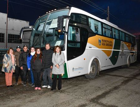 noticiaspuertosantacruz.com.ar - Imagen extraida de: https://noticias.santacruz.gob.ar/gestion/educacion/item/30815-llegaron-colectivos-de-la-escuela-agropecuaria-n-1-para-ser-reparados-en-la-ciudad-capital