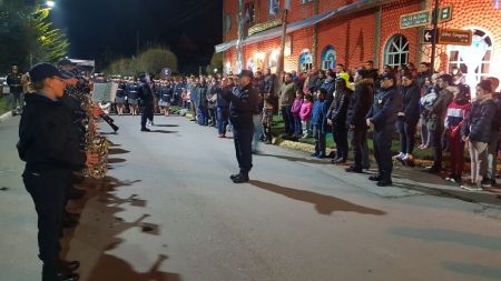 Emotiva Velada Patriótica  por los festejos del Día de la Bandera en Los Antiguos