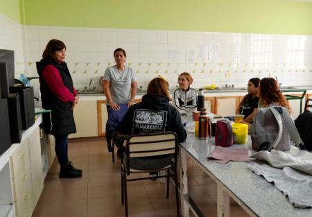 Magdalena Paredes visitó la escuela N°64 de Las Heras.