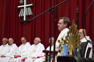 García Cuerva: “Convoco a que en todas las misas y celebraciones del fin de semana se rece por la paz”