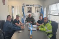 Seguridad y Servicios Públicos acuerdan labor conjunta en la protección del recurso y combate a la distribución ilegal de agua en Caleta Olivia