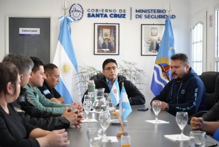 Vidal encabezó reunión para tratar aplicación de la Ley 3141.