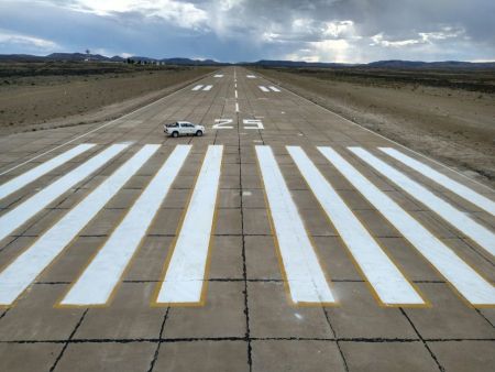 Articulan acciones para la refacción de aeropuertos y aeroclubes en Santa Cruz