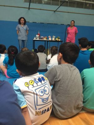 Charlas sobre salud bucal y  alimentación saludable en la Colonia de Verano del Hispano