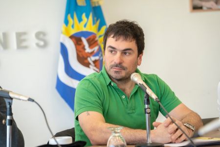 Diputado Santiago Aberastain.
