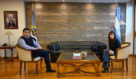 El gobernador Claudio Vidal se reunió con la diputada nacional Roxana Reyes