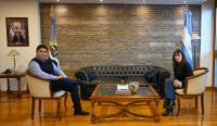 El gobernador Claudio Vidal se reunió con la diputada nacional Roxana Reyes