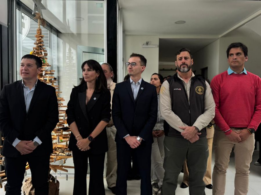 El Consejo Agrario y Parques Nacionales se unen para cuidar la costa de Santa Cruz