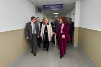 El ministro García durante la recorrida por la ampliación del Hospital. 