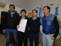 IDUV entregó certificados de obras en Puerto Santa Cruz