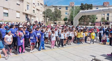 La Escuela Primaria N° 57 realizó la 2da Edición de &quot;La Vuelta al Barrio&quot;