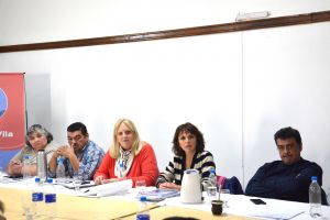 Avanzan en acciones para la diversificación del puerto de Deseado