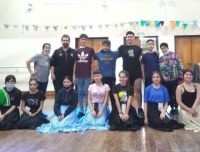 La Escuela Provincial de Danzas participará en el certamen de folklore de Río Grande
