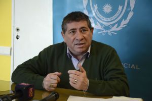 Enrique: “Somos responsables y no otorgaremos un aumento que no se pueda sostener en el tiempo&quot;