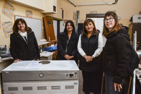 El Gobierno Provincial incorporó nuevo equipamiento para continuar la puesta en valor del edificio de Direcciones de Nivel del CPE