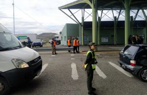 Operativo conjunto: Seguridad secuestró droga y Producción multó a veinte vehículos