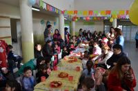 Niñas y niños del CDI “Manuelita” celebraron su Día con una maratón