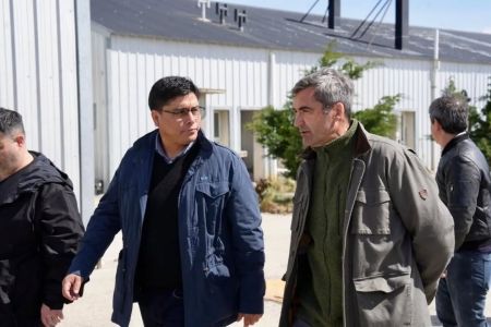 Claudio Vidal: “Abrimos un nuevo camino para bajar el costo de los alimentos en Santa Cruz poniendo en marcha el nuevo Mercado Concentrador Patagónico”