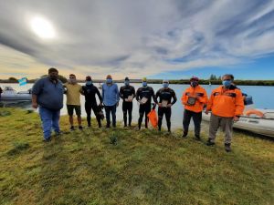 Nadadores de la Travesía Homenaje a los Héroes del Ara San Juan llegaron a Puerto Santa Cruz