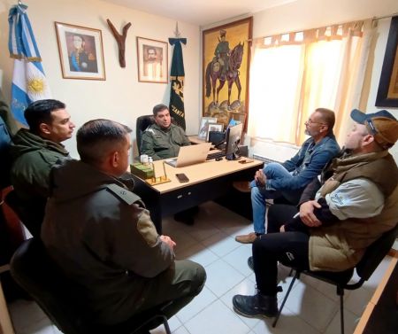 Pesca Continental coordina acciones con Gendarmería Nacional para reforzar controles