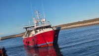 Arribó el primer tangonero en más de un año al Puerto Caleta Paula