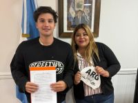 Santa Cruz impulsa el deporte: acompañamiento provincial al nadador Matías Díaz Hernández