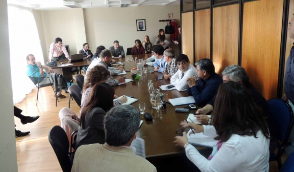 El Ministro Álvarez explicó acuerdos de Responsabilidad Social Empresaria en la Legislatura Provincial