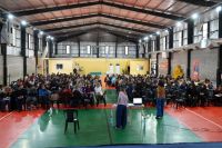 Educación presentó la Guía “Escuelas Que Acompañan en Comunidad” en Caleta Olivia