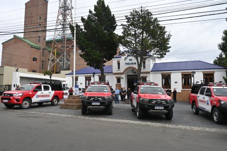 Nuevas Unidades de Rescate para Bomberos: El Gobierno Provincial Refuerza la Seguridad en Santa Cruz