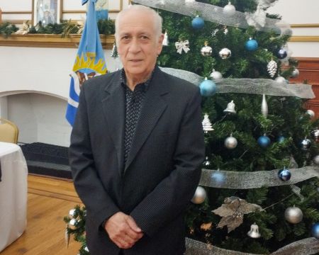 noticiaspuertosantacruz.com.ar - Imagen extraida de: https://noticias.santacruz.gob.ar/gestion/gobierno/item/32281-un-plato-extra-en-la-mesa-el-mensaje-de-amor-del-pastor-bolivar-santos