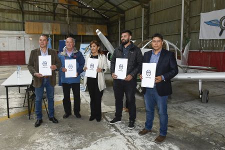 El Gobierno Provincial y el Aeroclub Río Gallegos sellaron convenio para fortalecer la educación, las oportunidades laborales y la infraestructura