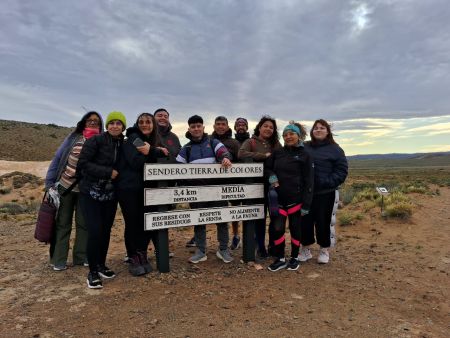 Estudiantes de la EPJA Secundaria N°3 visitaron la Cueva de las Manos