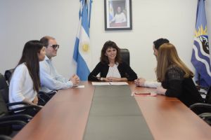 El Gobierno firmó acuerdo con supermercados por la “Canasta navideña”