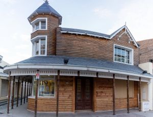 Brindaron consejos para evitar ciberestafas al reservar o viajar a Santa Cruz