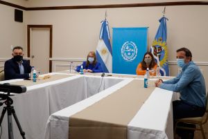 Alicia encabezó el acto de firma de contrato para la ampliación del interconectado oeste