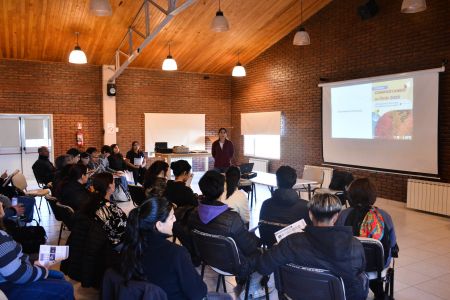 Arrancó una nueva edición de “Compostando en Otoño” en el INTA  AER Río Gallegos.