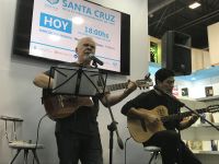 El Gato Ossés llenó de nuestra música la Feria del Libro