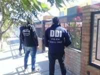 La Policía de Santa Cruz efectuó un allanamiento en la localidad de Trelew