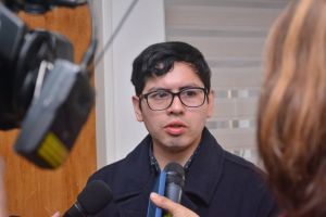El presidente de la Junta Vecinal del Barrio Chimen Aike, Adrián Aguilar.