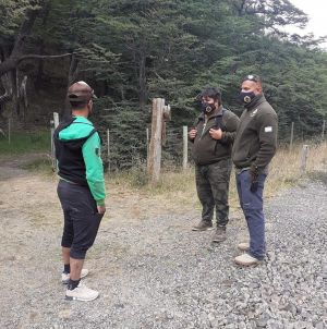 Concretaron jornada de capacitación sobre controles de pesca deportiva en El Chaltén