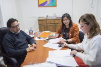 Desarrollo Social firmó convenios PAINA con Los Antiguos y Koluel Kayke para ampliar la protección integral de las infancias