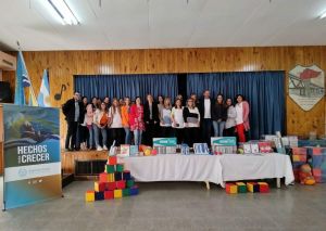 Entregaron materiales didácticos a instituciones educativas de Piedra Buena
