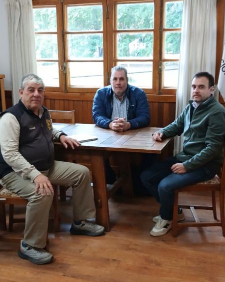 Turismo articula tareas de mantenimiento en el circuito de pasarelas del Glaciar Perito Moreno