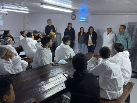 Se  impulsan nuevas oportunidades laborales: Finalizó el curso de "Operario Filetero" en Puerto San Julián