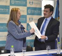 El Gobierno firmó un convenio para ampliar el Industrial N°3 de Puerto Deseado