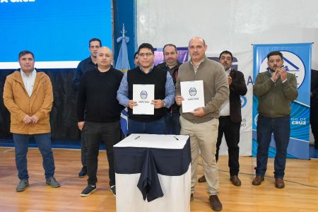 Claudio Vidal anunció una planta anti hielo en La Esperanza para reforzar la seguridad vial invernal