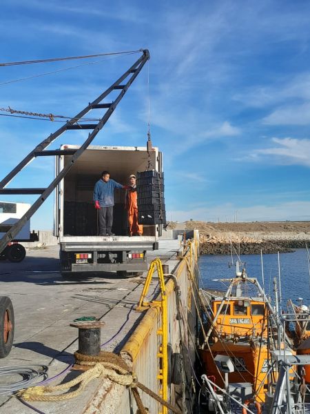 Uribe: &quot;El buque Liliana llegará con 300 cajones de pesca para la gente”