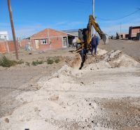 Trabajos en Pico Truncado, las máquinas de SPSE, ya comenzaron con la excavación. 