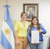 Firma de convenio PAINA con la intendenta Zulma Neira